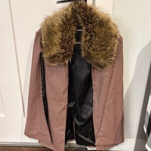 Forever 21 Brown Houndstooth Cape with Faux Fur Collar